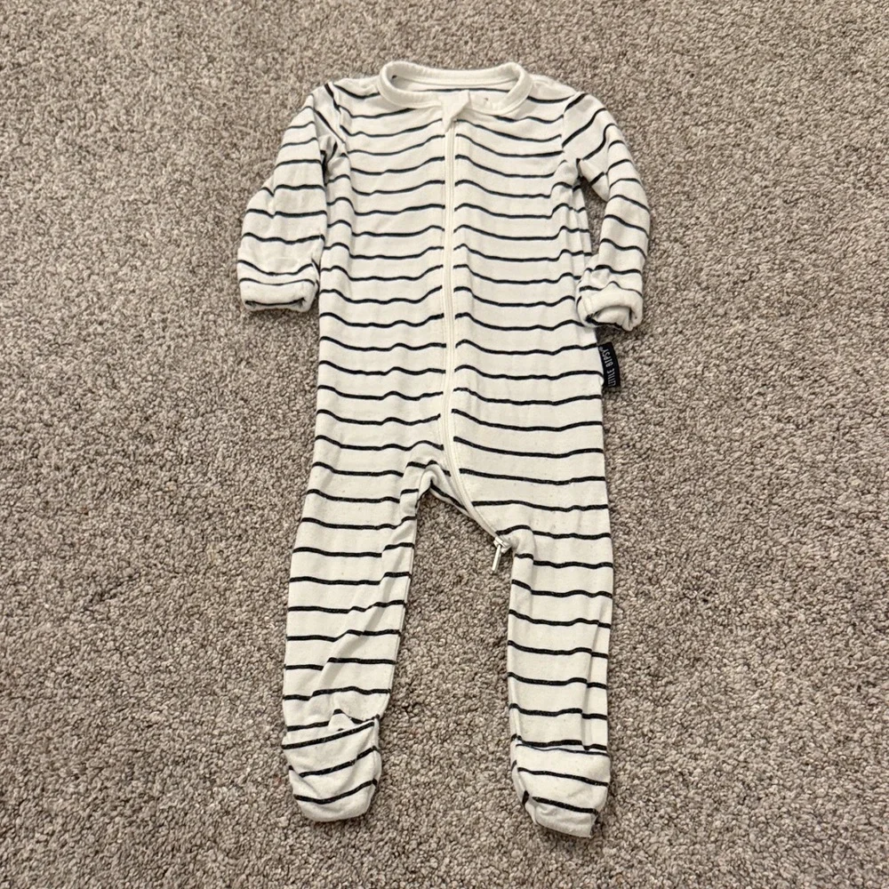 Little Bipsy Black and White Striped Footie Pajamas 0-3 months